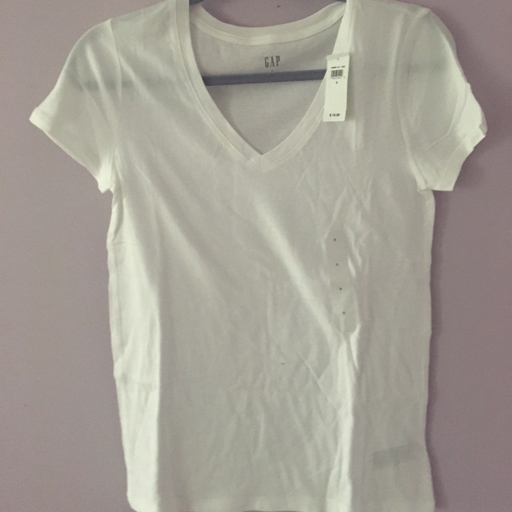 NWT Basic Gap White V Neck